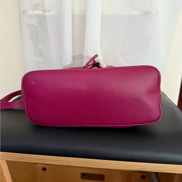 Pre Owned Michael Kors Burgundy Crossbody Bucket Bag - Picture 5 of 9